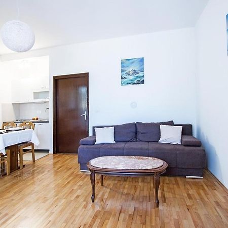 Apartment Andrejka Peroj Ngoại thất bức ảnh