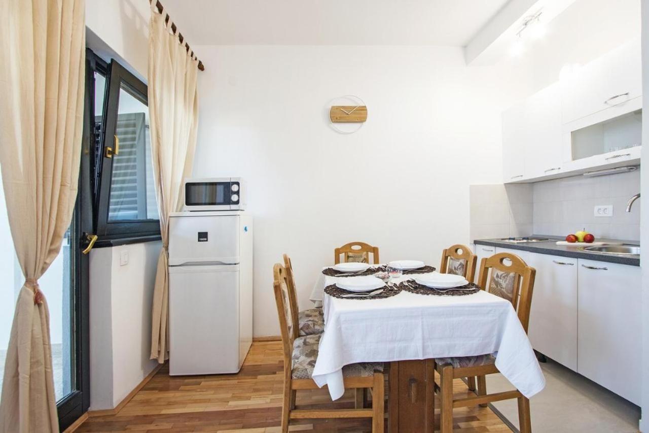 Apartment Andrejka Peroj Ngoại thất bức ảnh